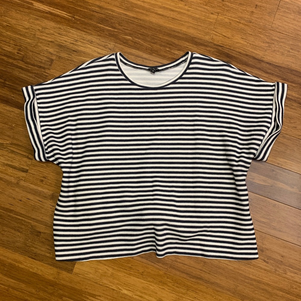 Express Womens Striped Knit Top Short Sleeve Tie Waist Size Large Casual‎ White
